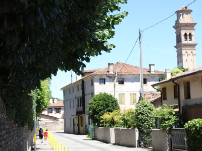 Merlengo:  il borgo e la campagna