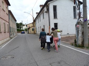 A sinistra Via Postioma