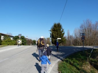 Lungo Via Medaglie d'Oro