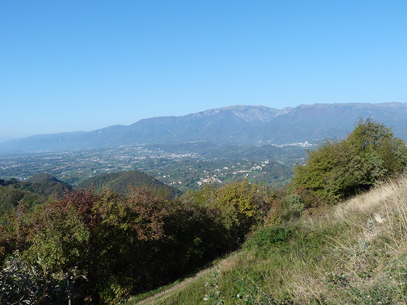 Vista verso la pedemontana e il Grappa