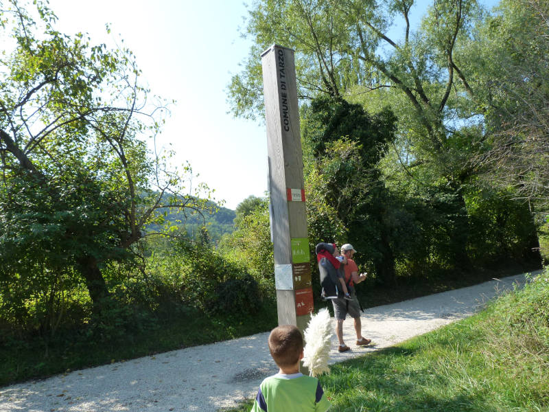 All'incrocio a T andiamo a destra
