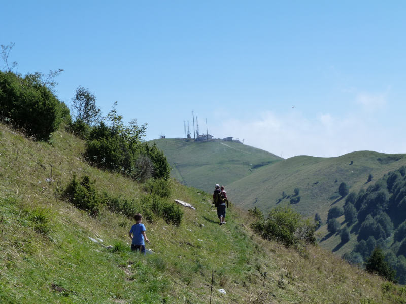 Malga Barbaria all'orizzonte