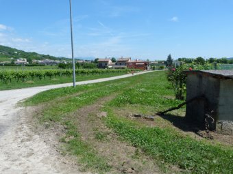 A destra in Via Palladio