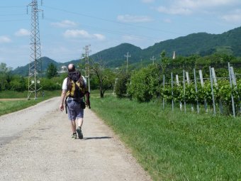 Continuiamo lungo la via