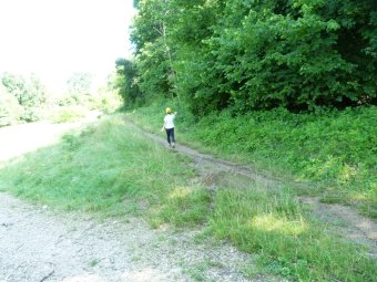 Dopo il ponte a sinistra per il piccolo sentiero