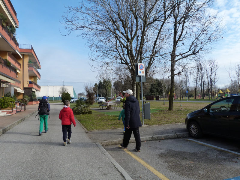 Ultimi passi verso il parco giochi