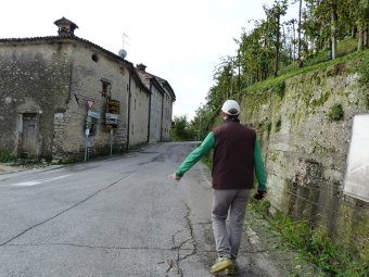 Restiamo su Strada Menegazzi