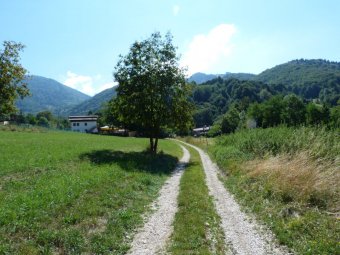 A destra verso Romolet