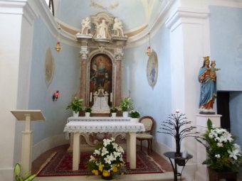 Interno della Chiesa di Milies