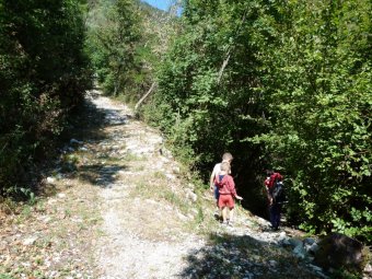 Scendiamo verso Stramare