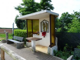 Capitello e fontana in Via Mercato Vecchio